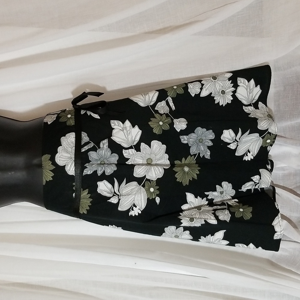 2 pc set-Sz M Light Cotton A-line midi skirts